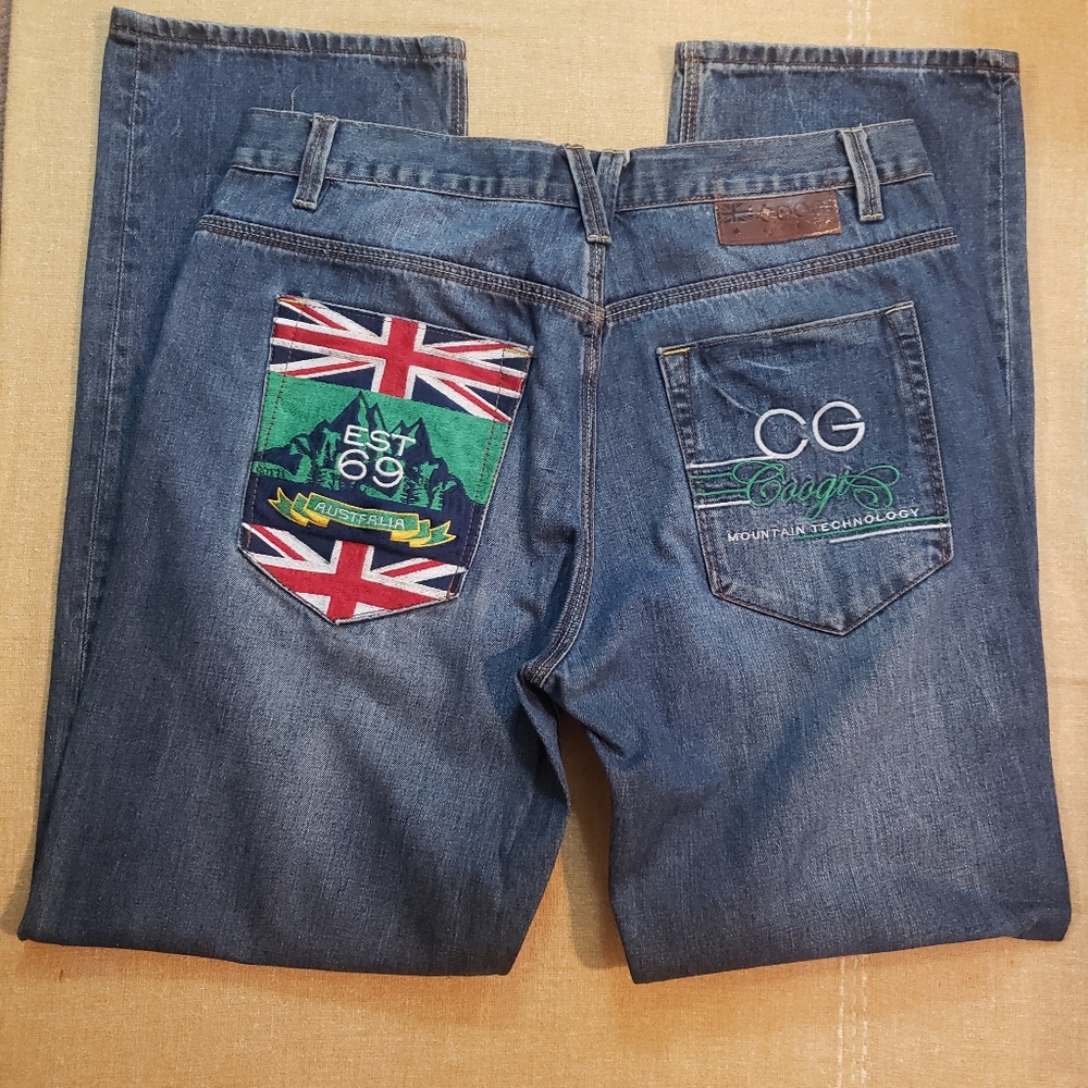 Coogi Denim Jeans Straight Mens Size 35x32  Embroidered Logo Pockets
